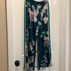 Soma Cool Nights Pajama Pants, Green floral, size small
